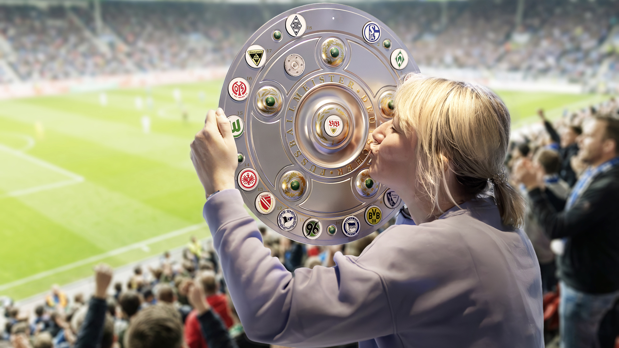 Vanessa Baumann mit der Aral Meisterschale